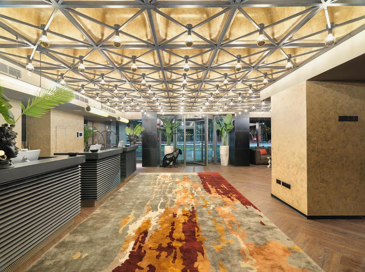 Nyx Hotel Limassol By Leonardo Hotels Buitenkant foto