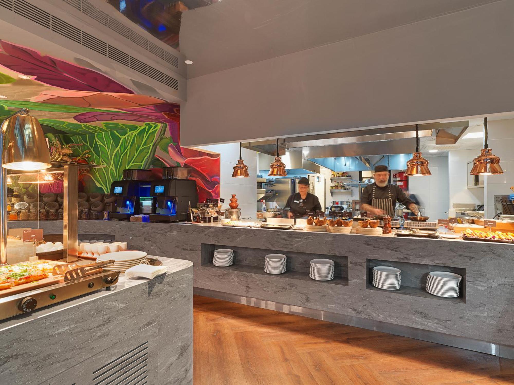 Nyx Hotel Limassol By Leonardo Hotels Buitenkant foto