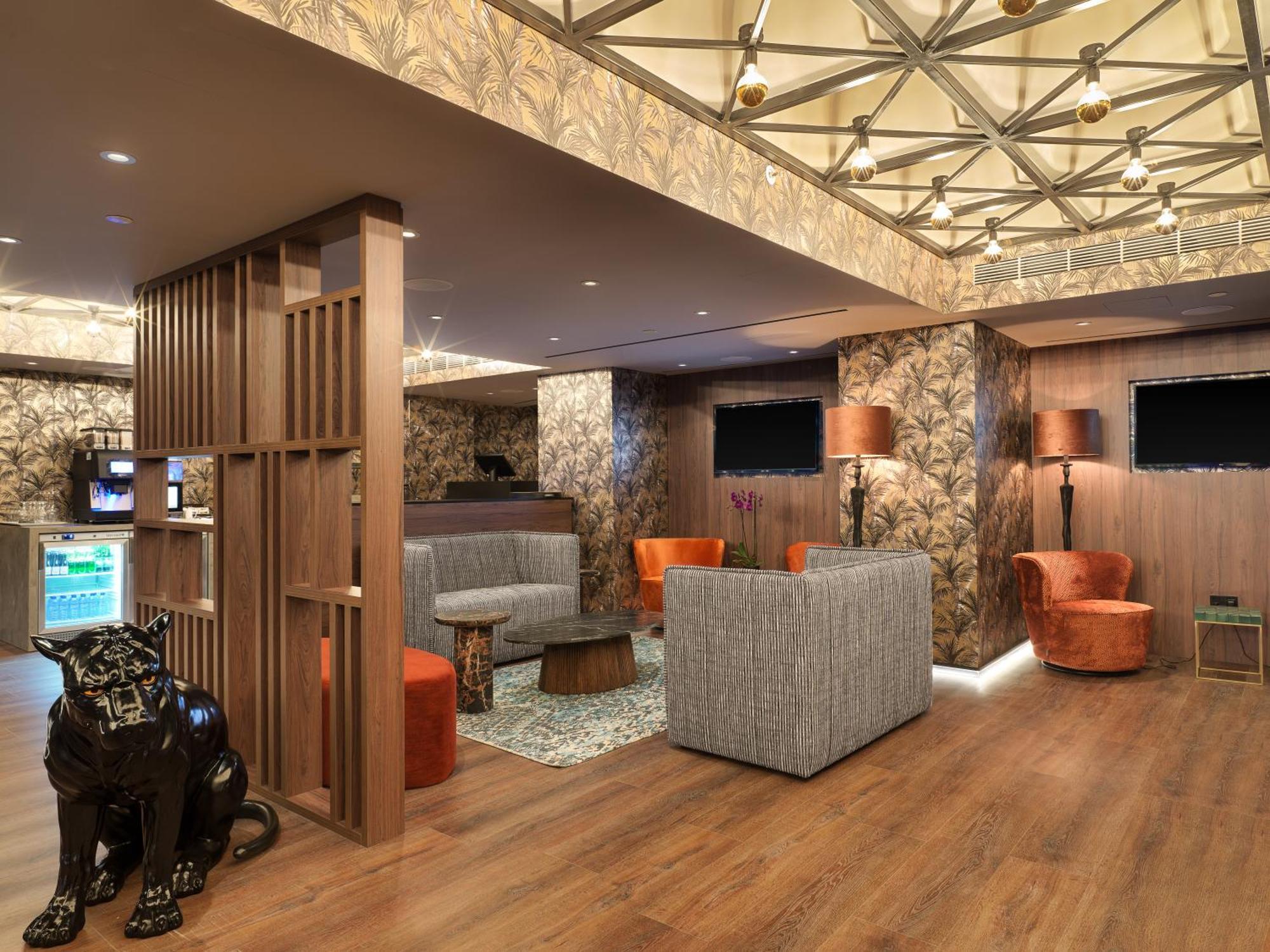 Nyx Hotel Limassol By Leonardo Hotels Buitenkant foto