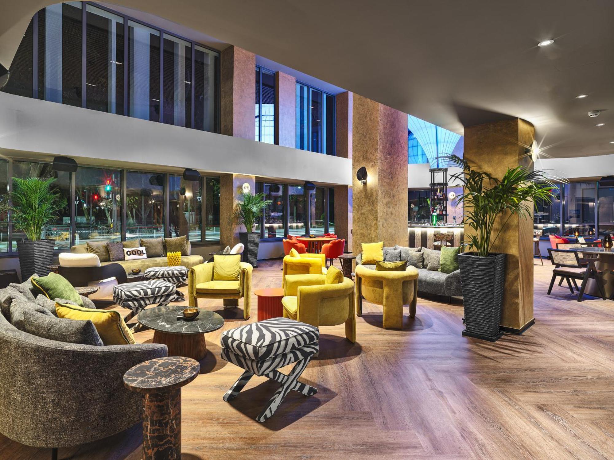 Nyx Hotel Limassol By Leonardo Hotels Buitenkant foto