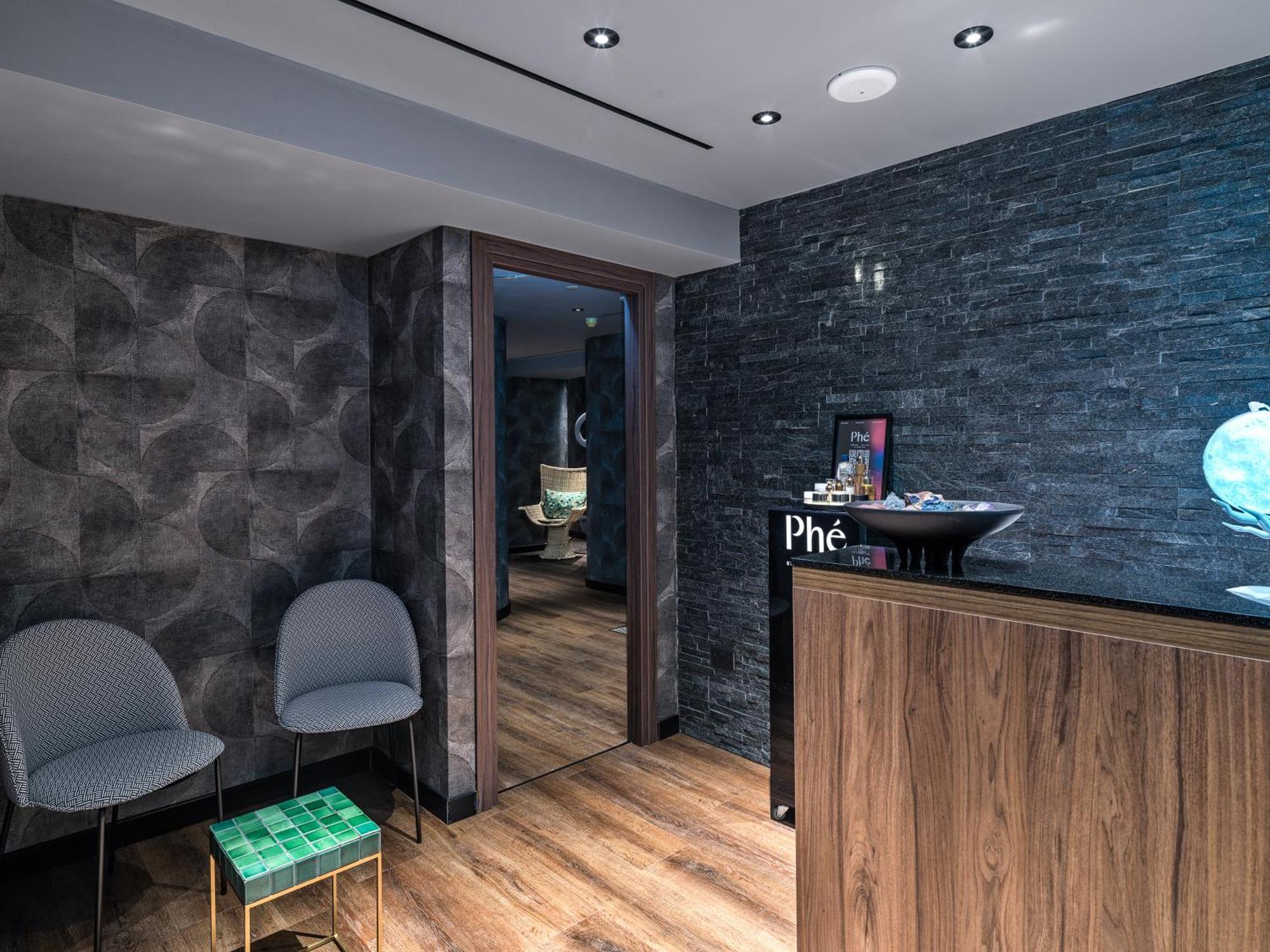 Nyx Hotel Limassol By Leonardo Hotels Buitenkant foto