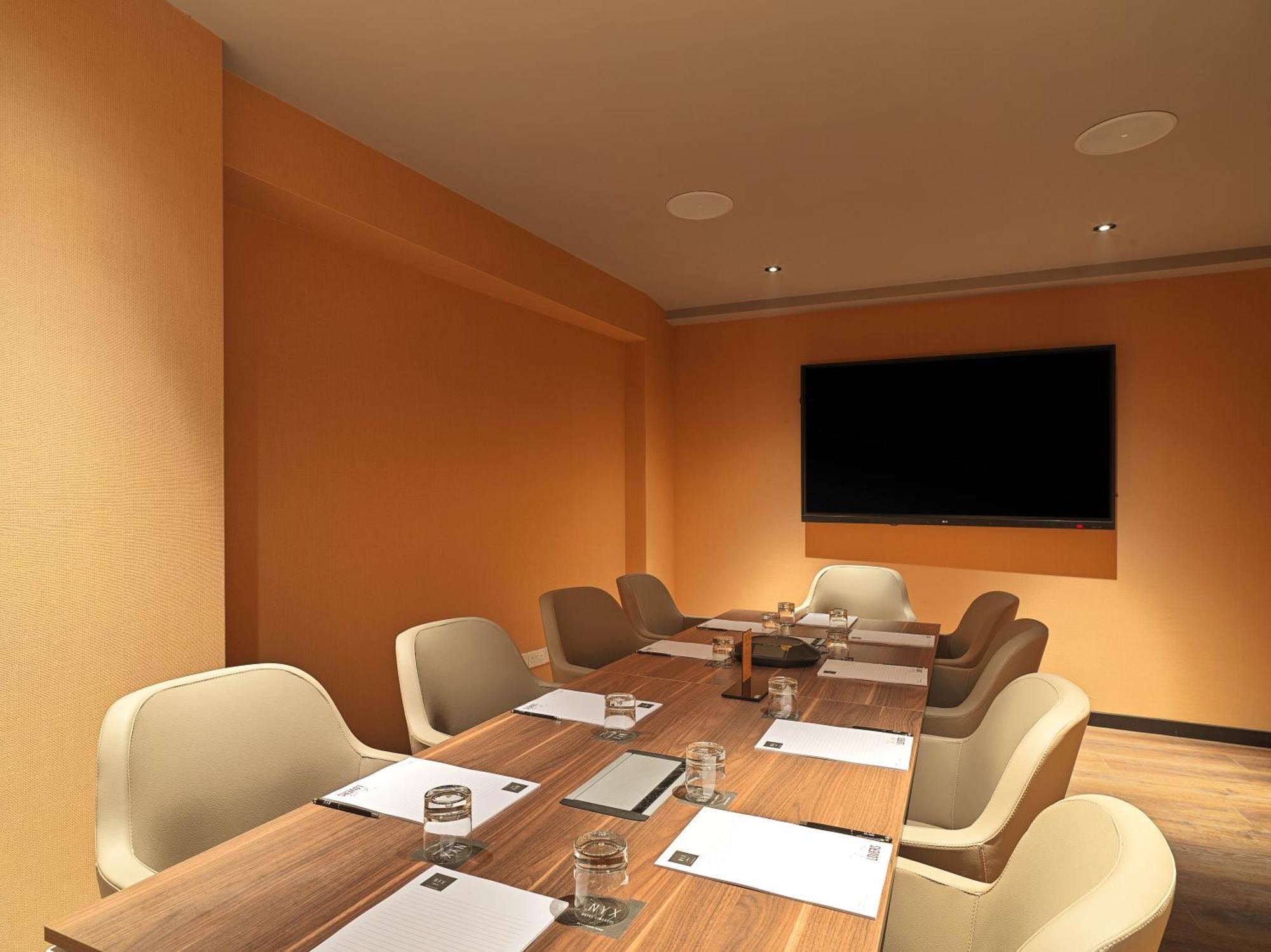 Nyx Hotel Limassol By Leonardo Hotels Buitenkant foto